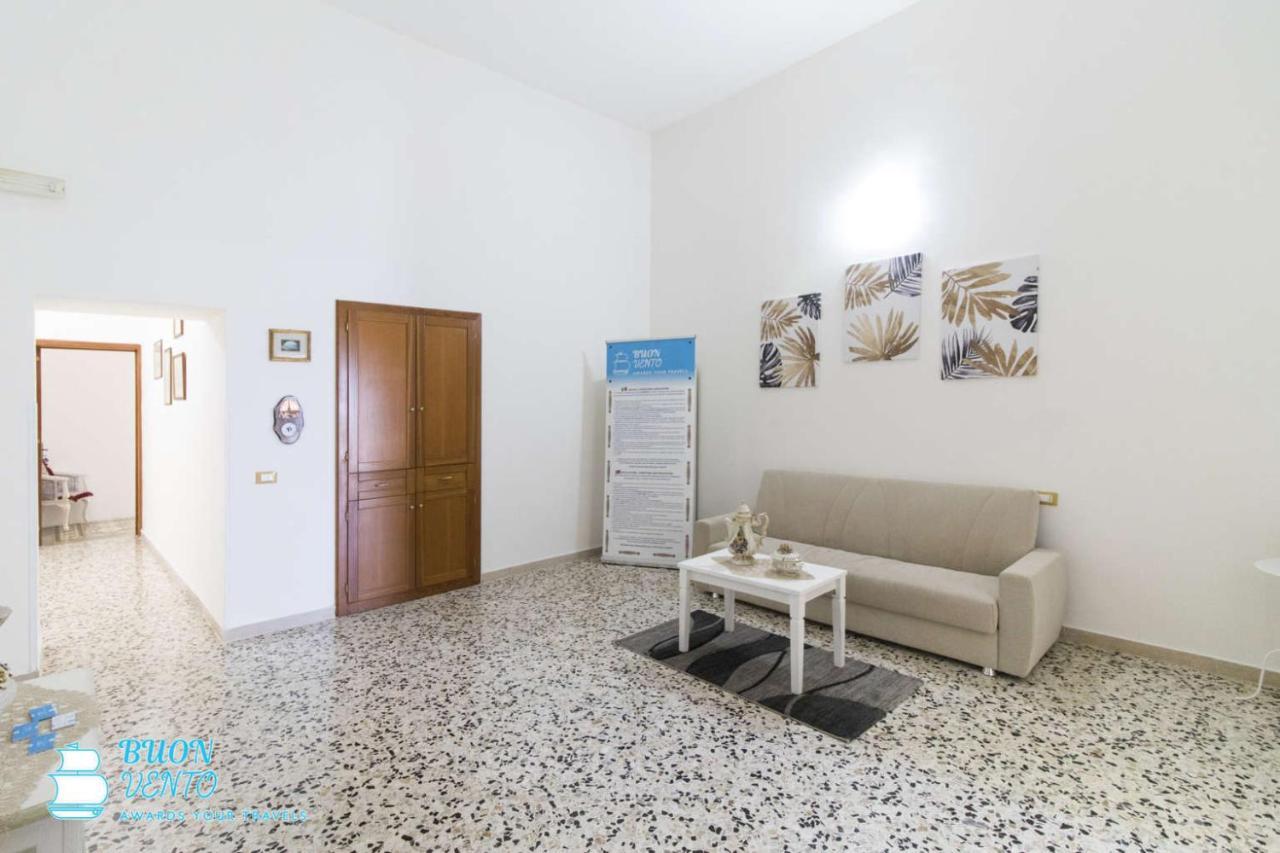 La Marea Apartment Castro  Екстериор снимка