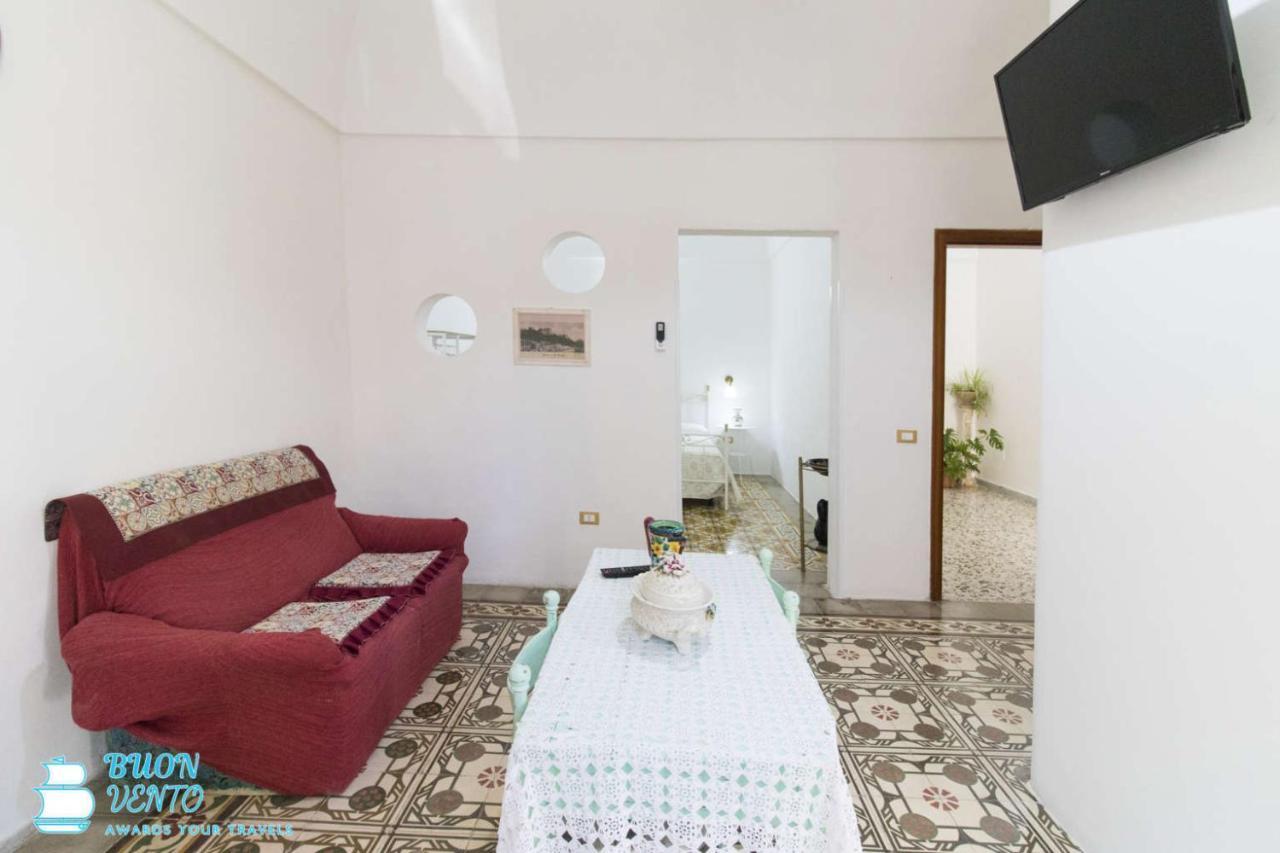La Marea Apartment Castro  Екстериор снимка